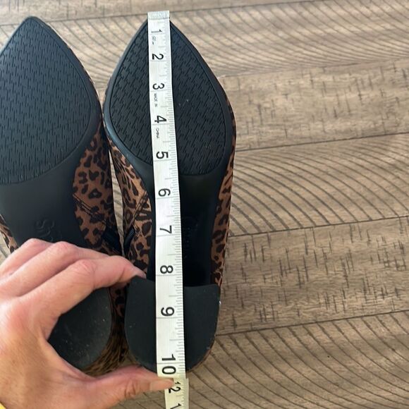 Circus’ 🎪 Leopard 🐆 Print Fabric Side Zip Boots 👢comfy covered stacked heel - Picture 13 of 17